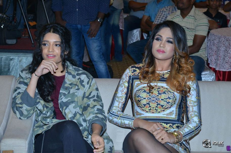 Guru-Movie-Trailer-Launch